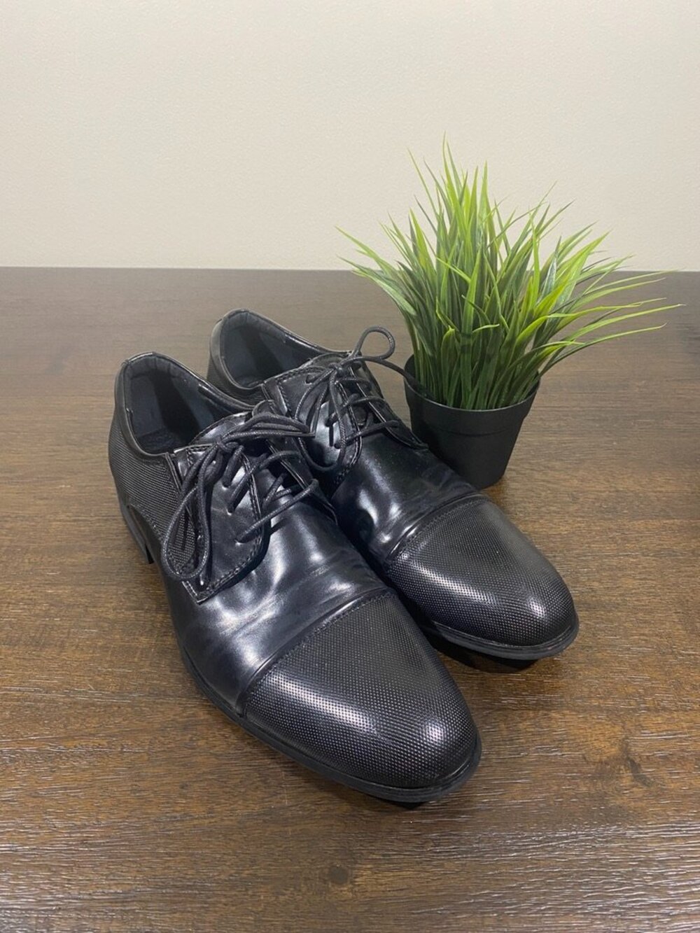 Kenneth Cole Unlisted Lesson Plan Pebbled Cap-Toe Oxfords Men's Size 9.5